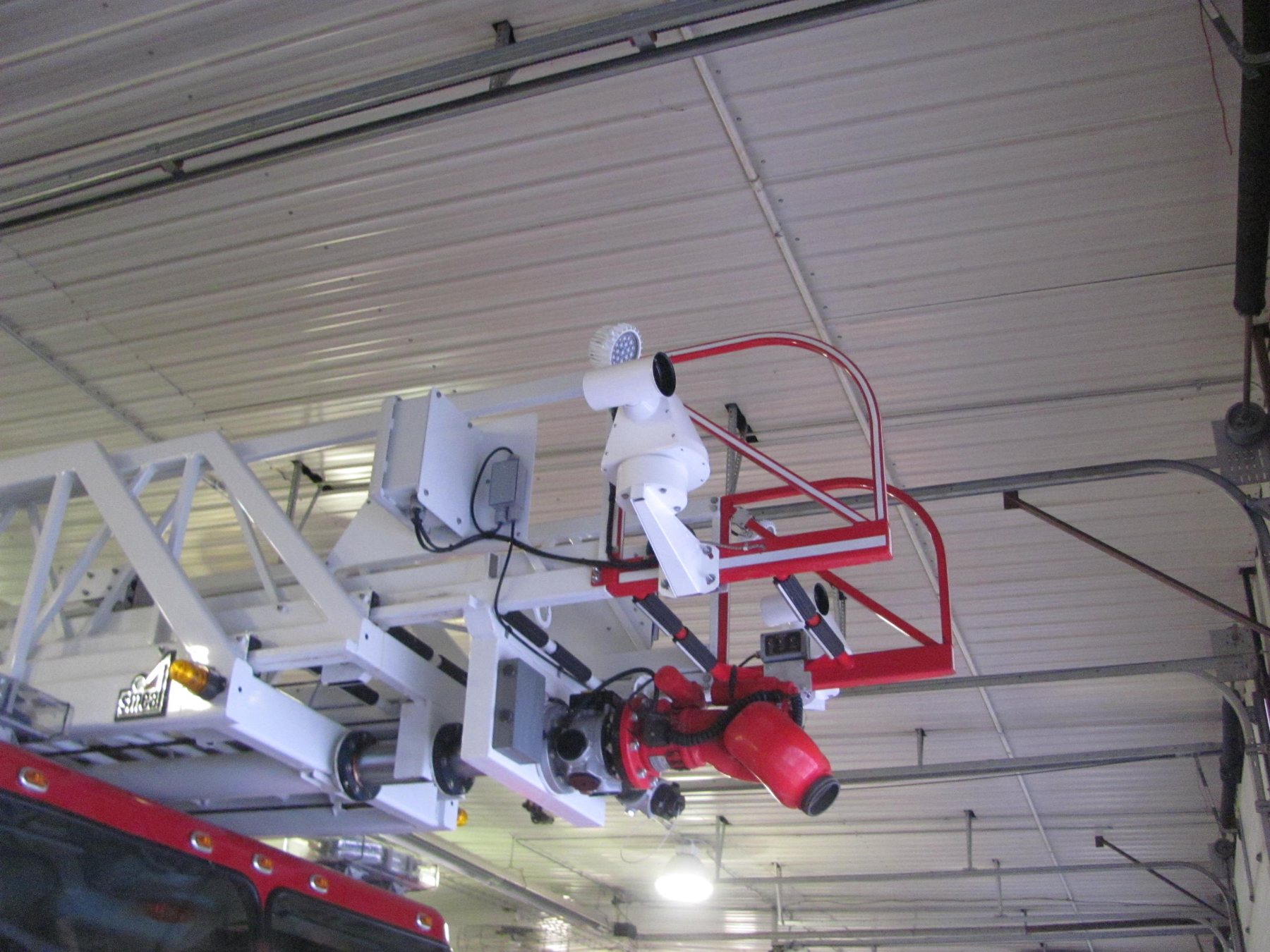 Aerial ladder tip camera